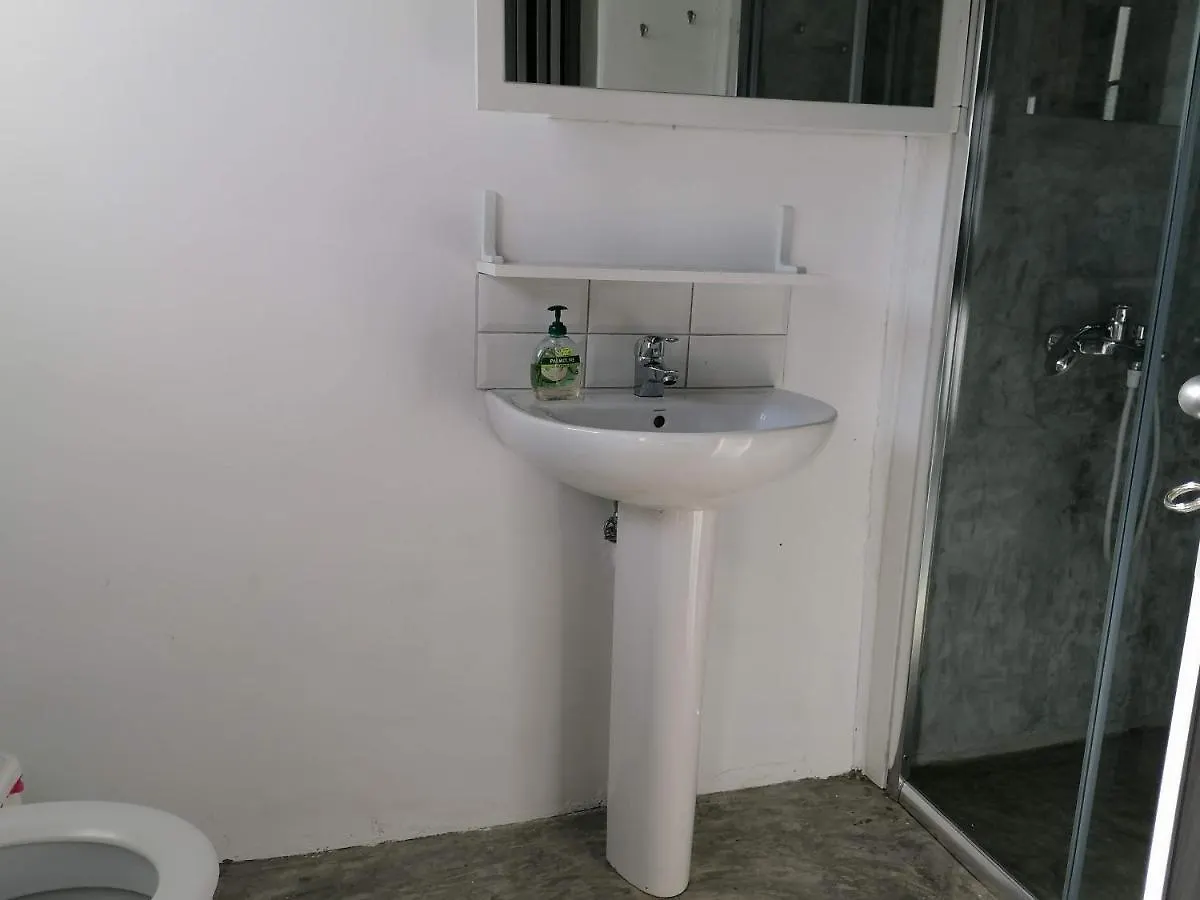 Le Mat Hostel Lárnaca