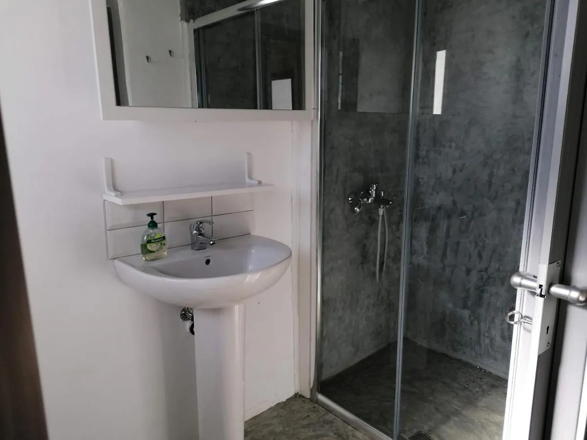 Le Mat Hostel Lárnaca Chipre